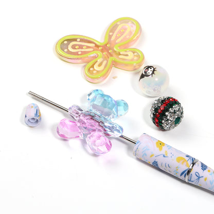 A8 Wholesale all kinds of diy beads , pendants , key chains , pens